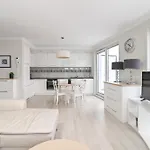 Ltc Ujejskiego * Gdynia