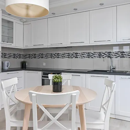 Ltc Ujejskiego Апартаменты Гдыня